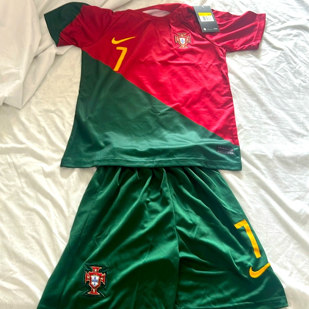 Youth Ronaldo Portugal soccer / football jersey (shirt and shorts combo) size 24